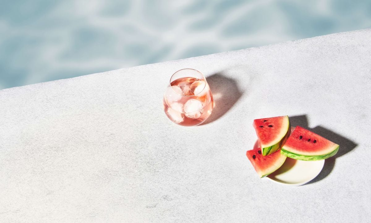 Funky Melon Eistee mit Eiswürfeln